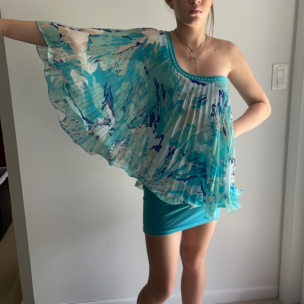 Dress - Picture 2 of 5